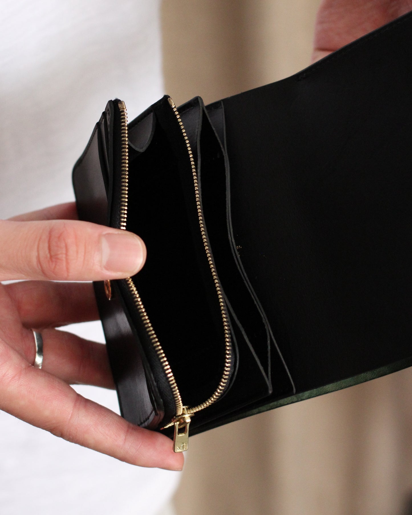 forme/Short wallet Cordovan×DOUBLE "Black×Black"