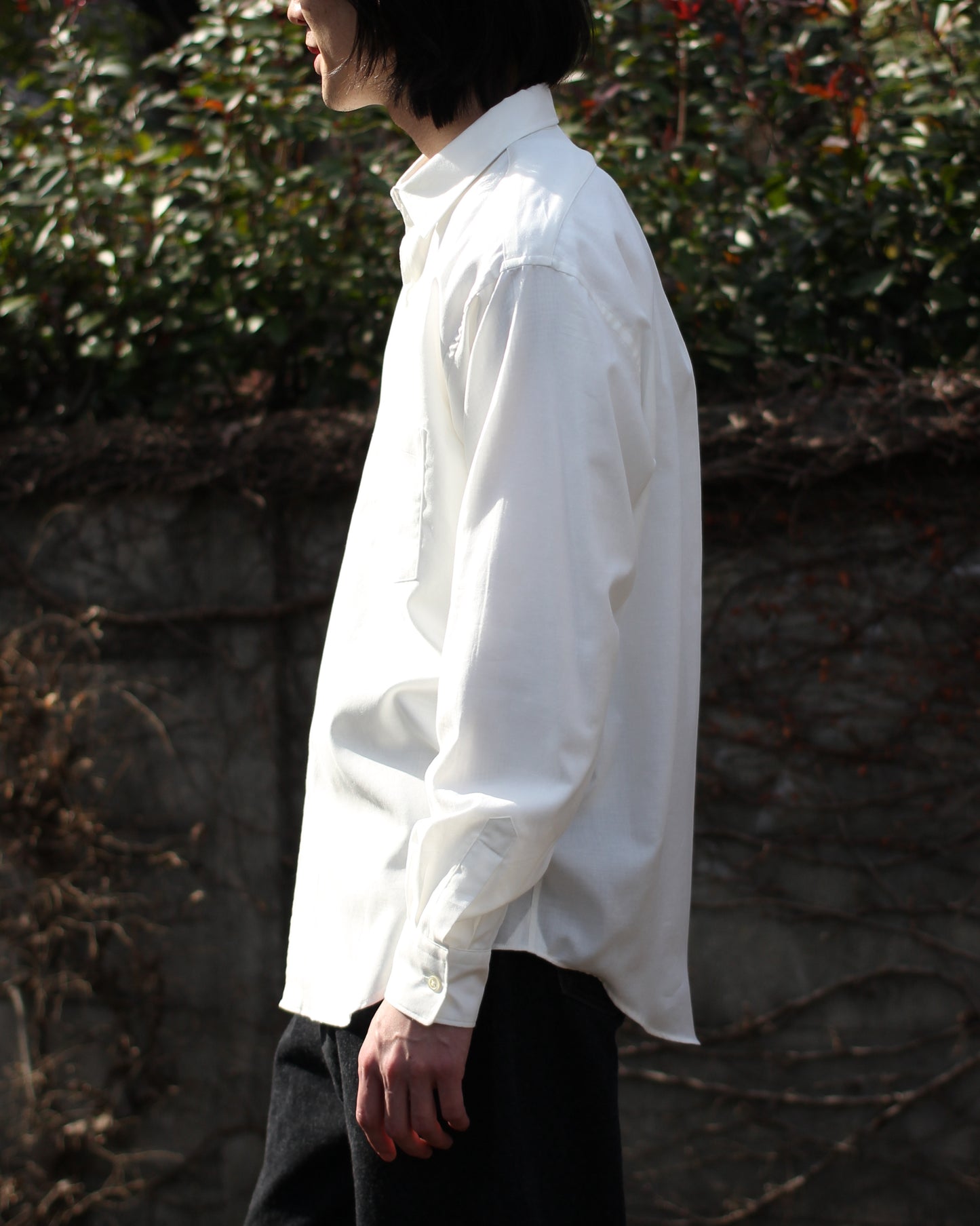 ULTERIOR/SILKY SOFT TWILL SHIRT"OFF-WHITE"