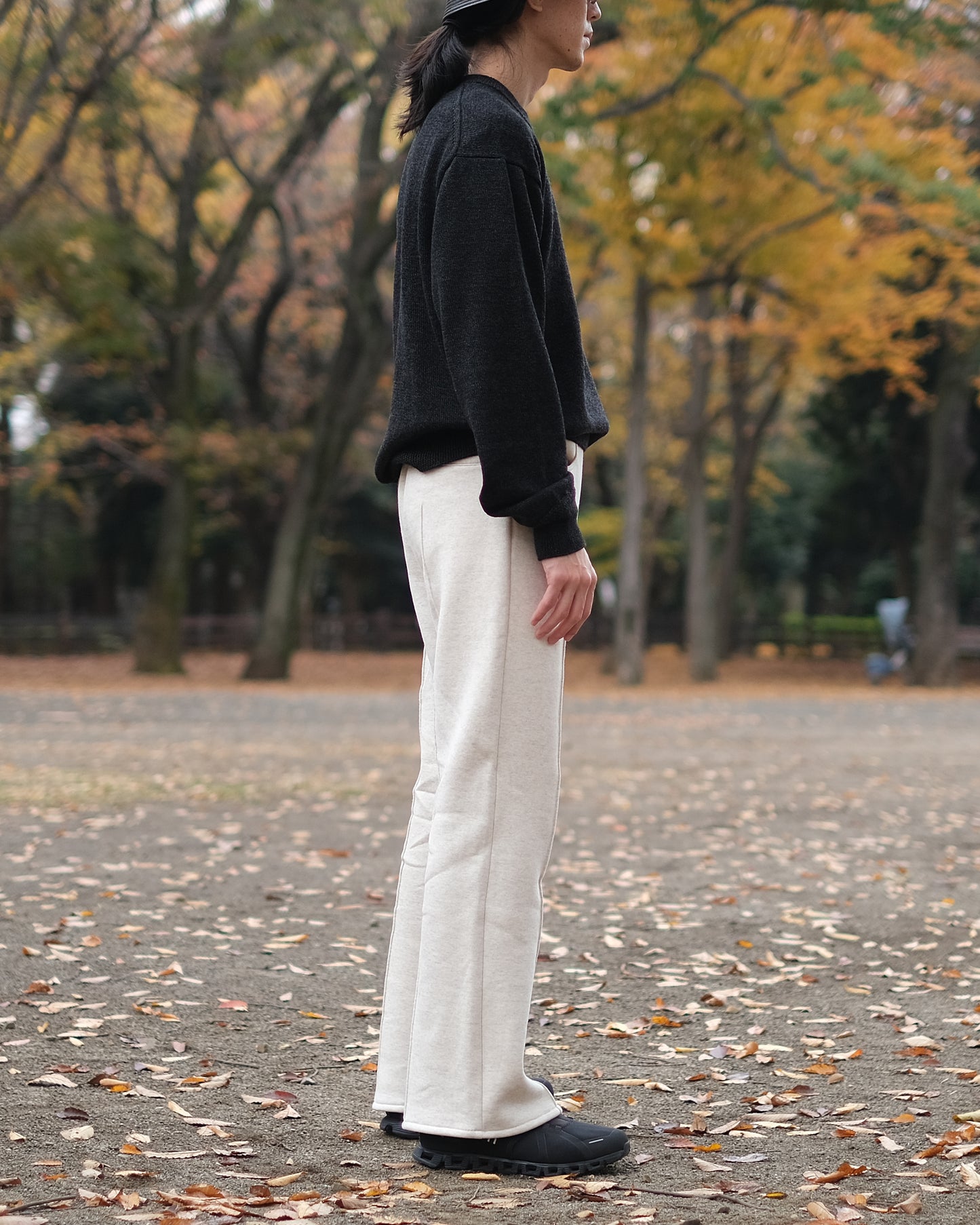 SAOR/Wide Semi-flare Sweat Trousers "White"