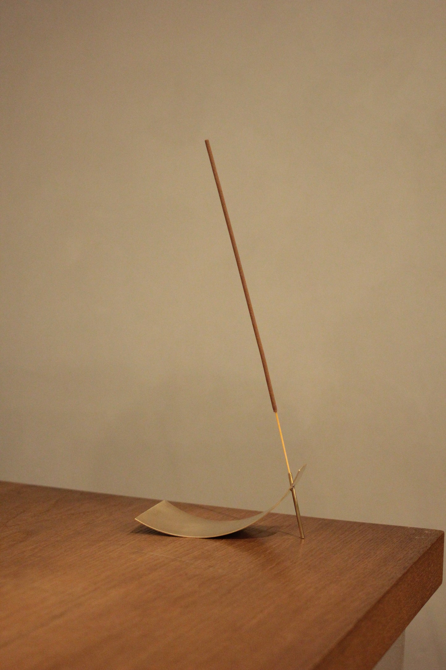 APOTHEKE FRAGRANCE / Brass Incense Stand