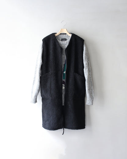 FARFIELD （ファーフィールド） / LONG VEST "Black"