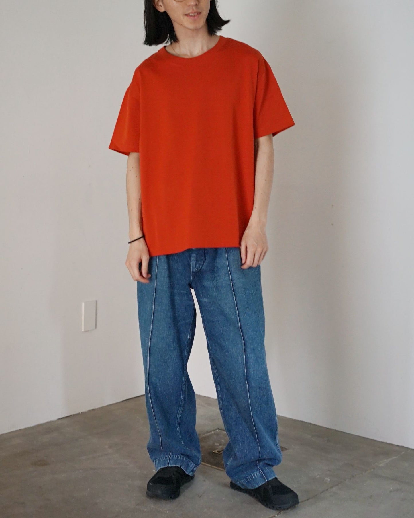 roundabout / slit Tshirts "RED"
