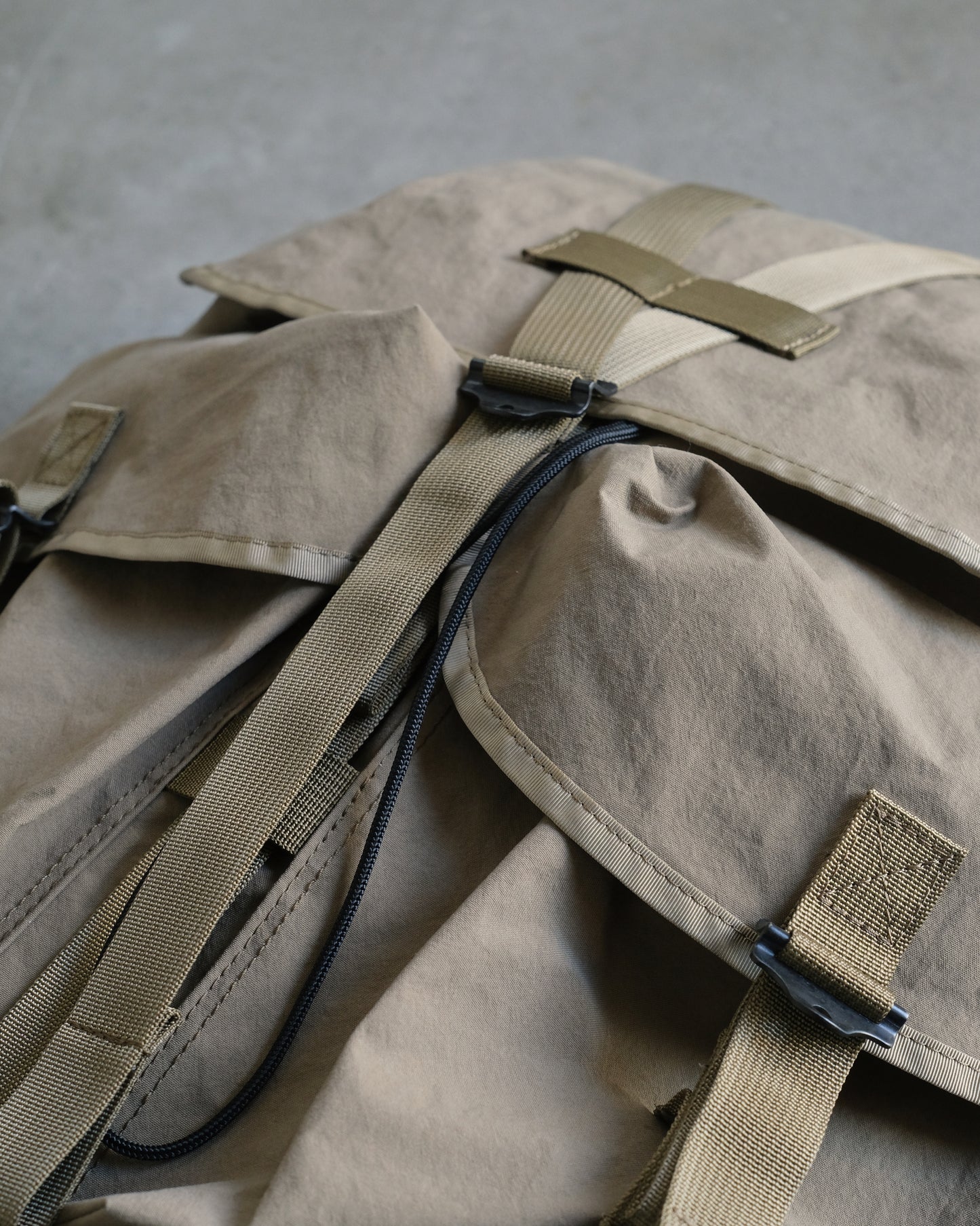 ENDS and MEANS/Evacuation Back Pack"Khaki"