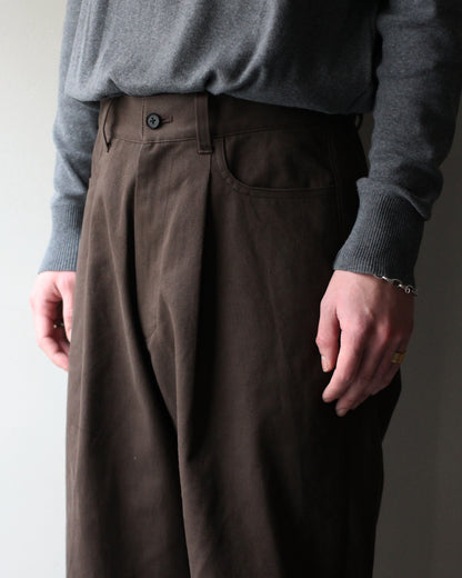 ssstein/BRUSHED CHINO ONE TUCK WIDE PANTS "BROWN"