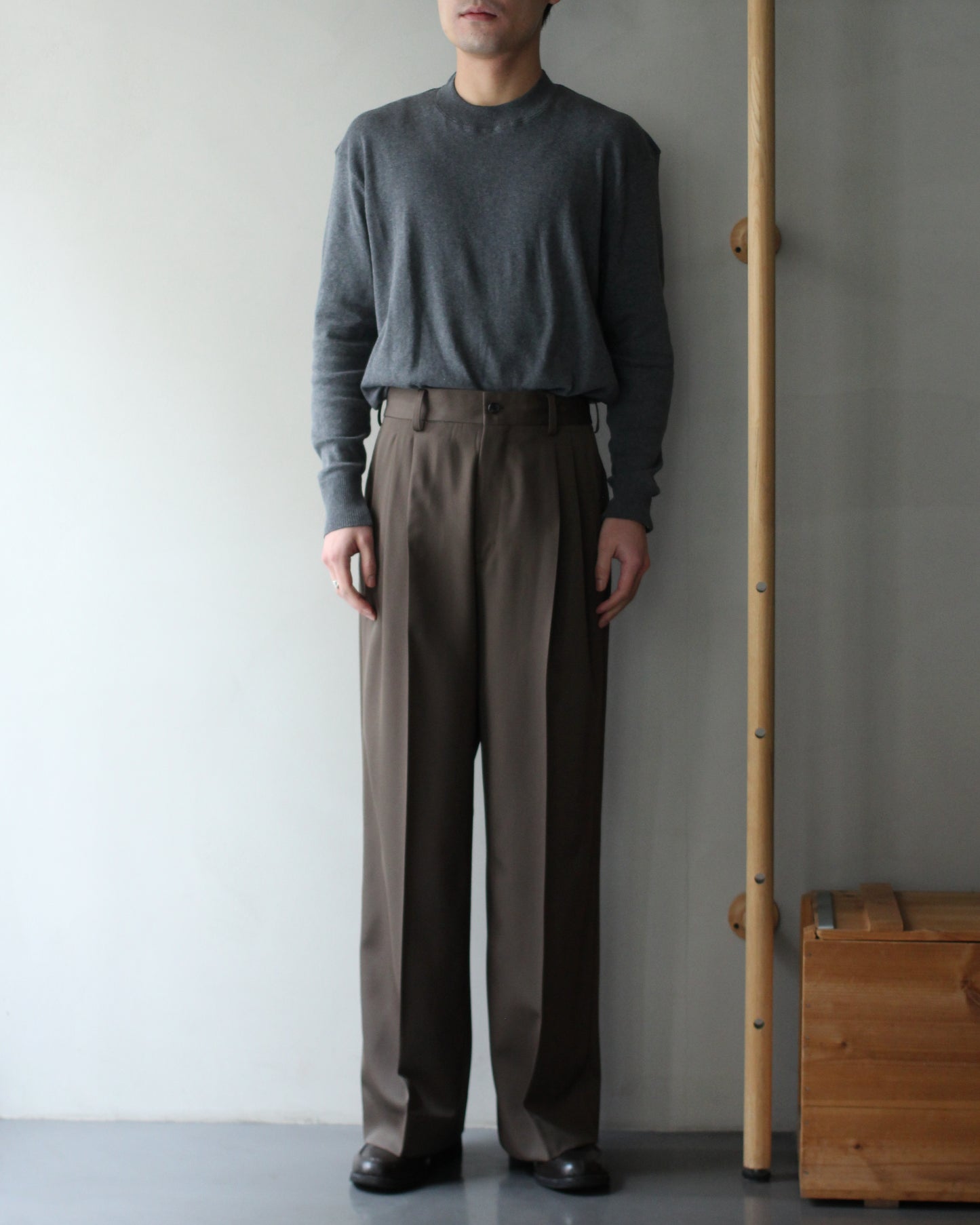 ssstein/LONG WIDE TROUSERS "DARK BEIGE"