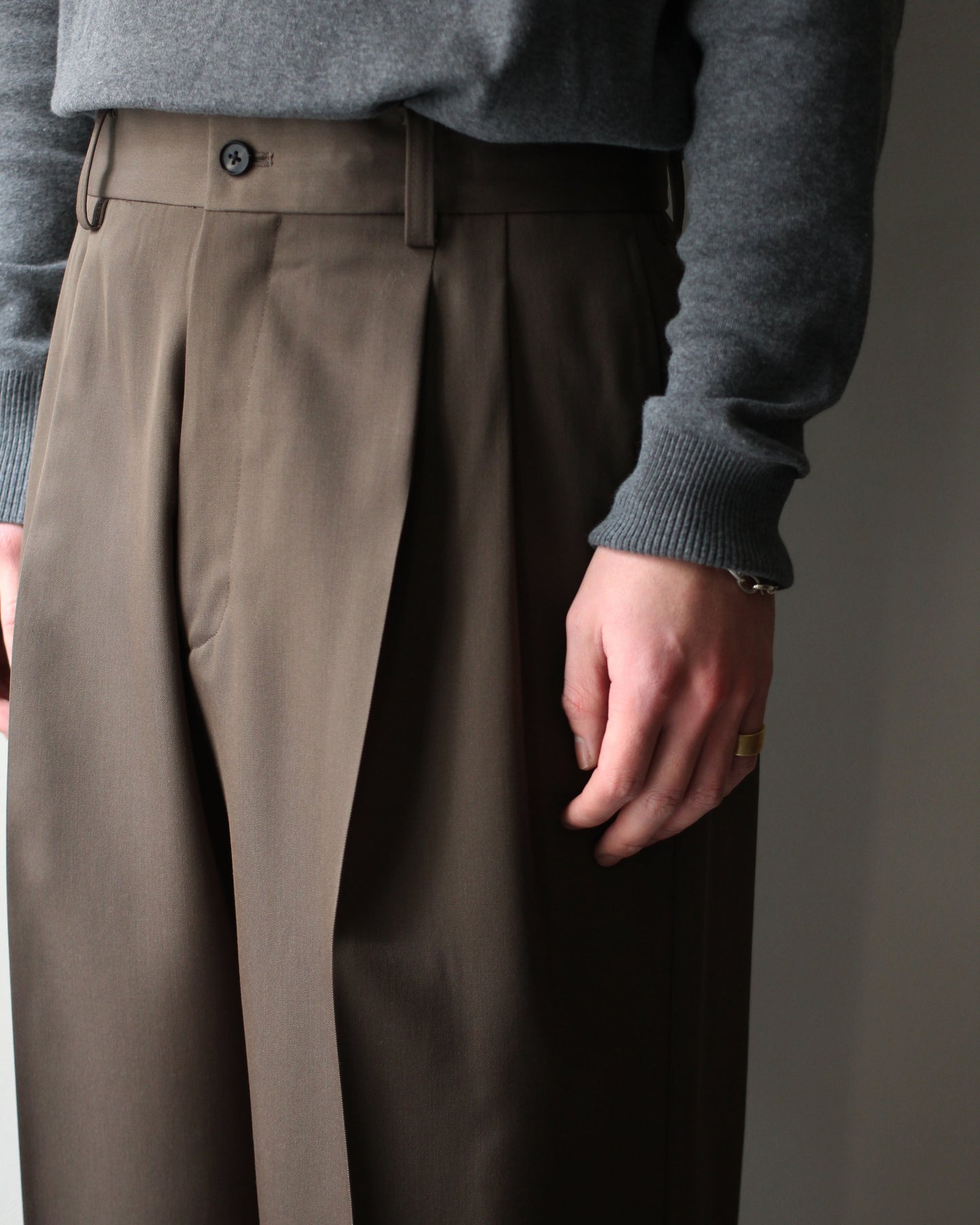 ssstein/LONG WIDE TROUSERS "DARK BEIGE"