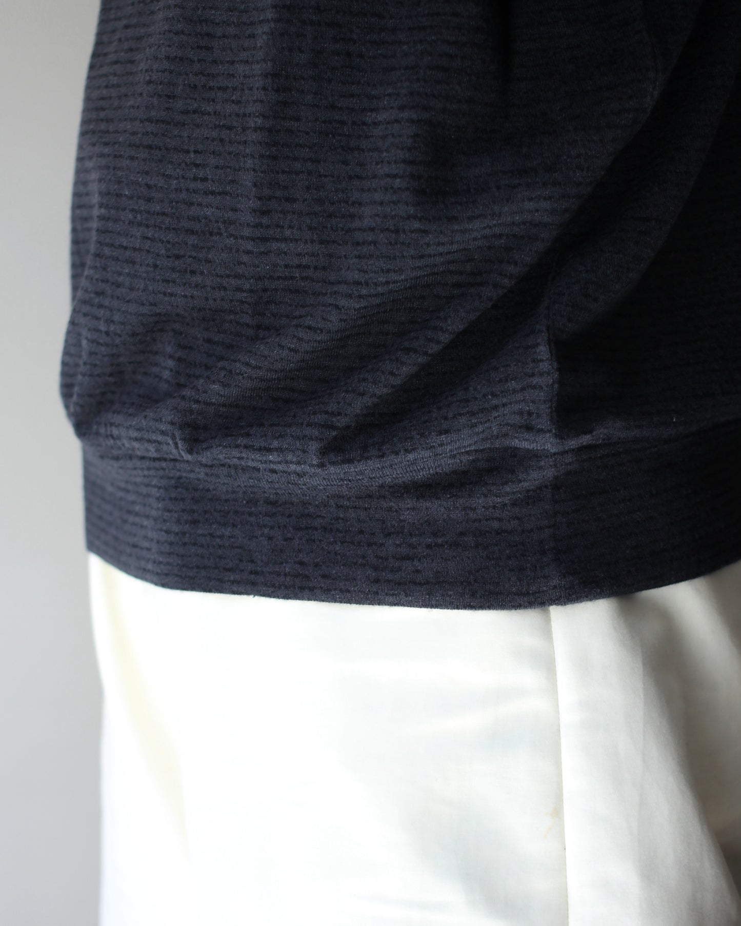 ULTERIOR/SUPER FINE WOOL COTTON TURTLE-NECK TOP (BORDER STRIPE ) " BLACK×CHARCOAL"