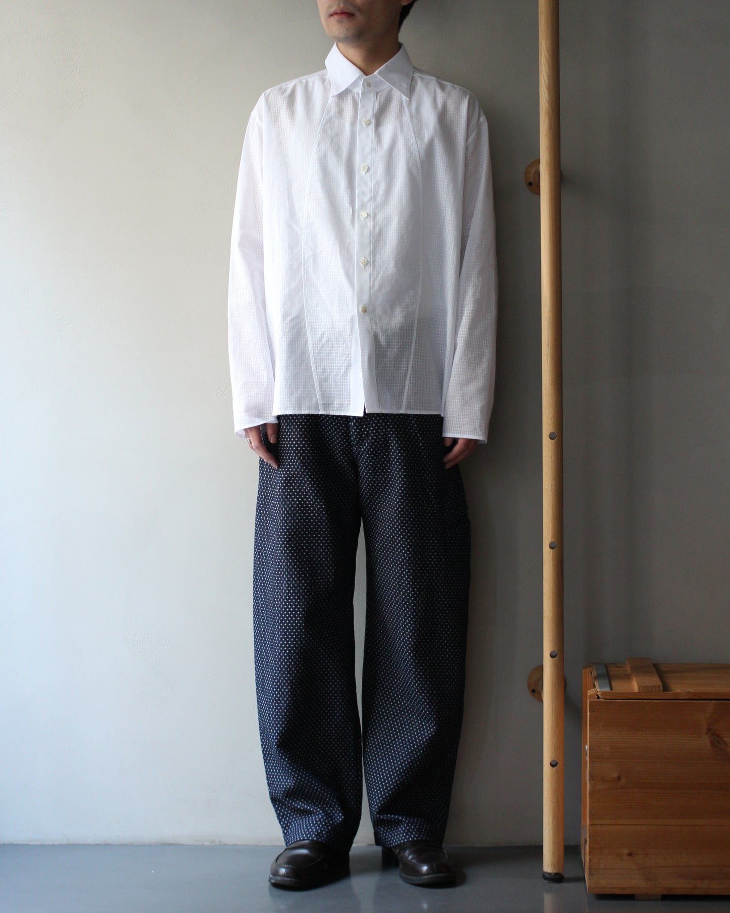 RIKU UMEHARA/FLOWER VASE SHIRT