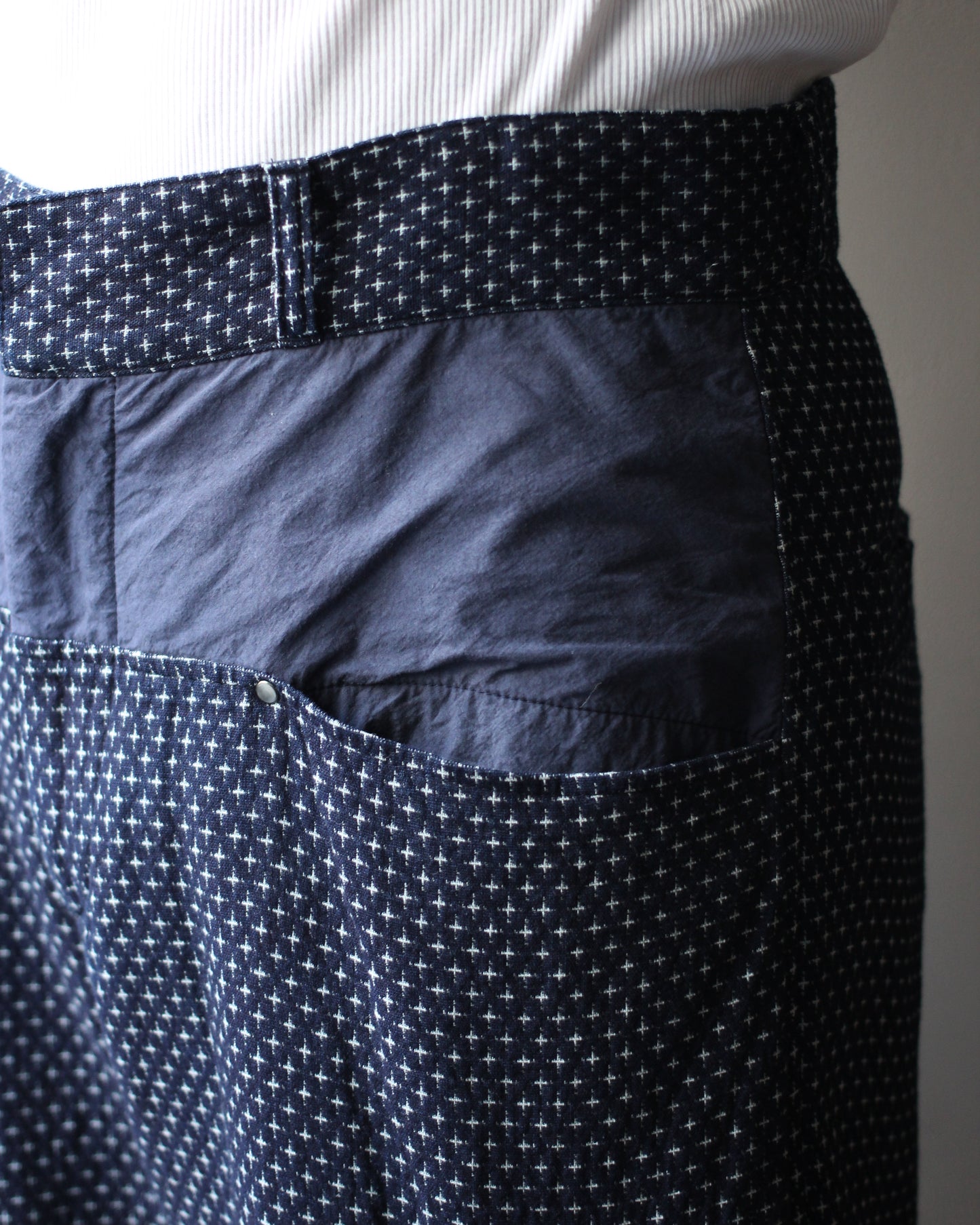 RIKU UMEHARA/FLOWER VASE PANTS "NAVY"