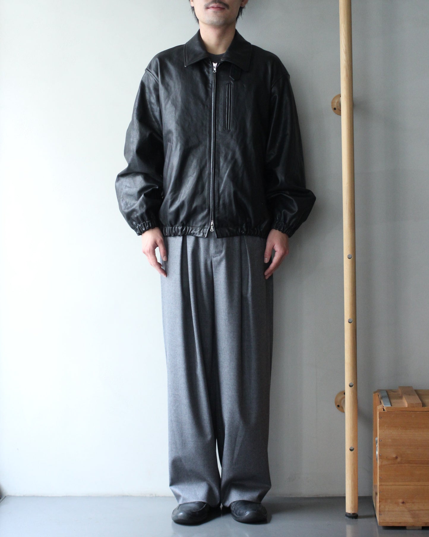 ssstein/CALF ZIP SHORT JACKET "BLACK"