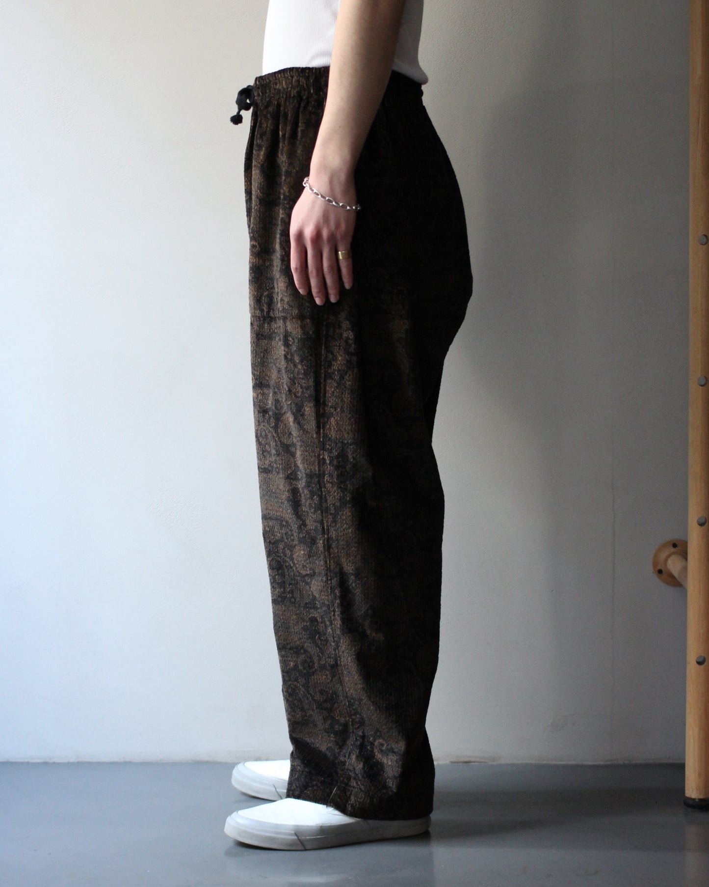 SOWBOW(蒼氓)/EZ PANTS(WIDE) PAISLEY CORD "BLACK"
