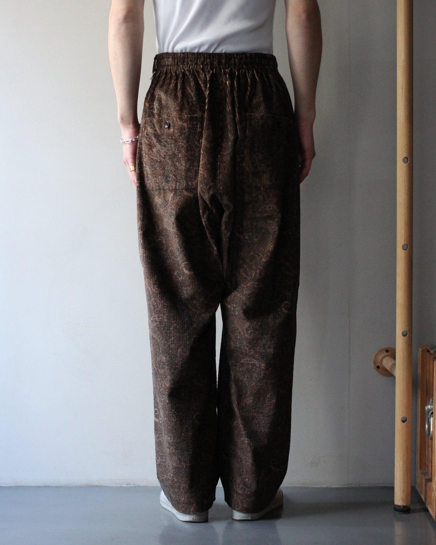 SOWBOW(蒼氓)/EZ PANTS(WIDE) PAISLEY CORD "BROWN"
