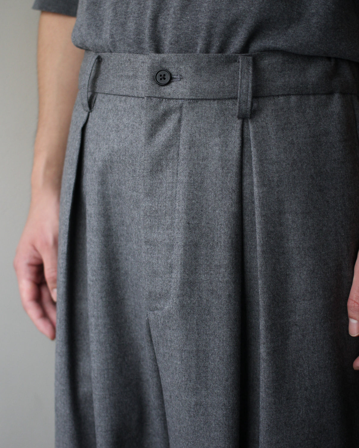 ssstein/WOOL FLANNEL EASY WIDE TROUSERS "GREY"