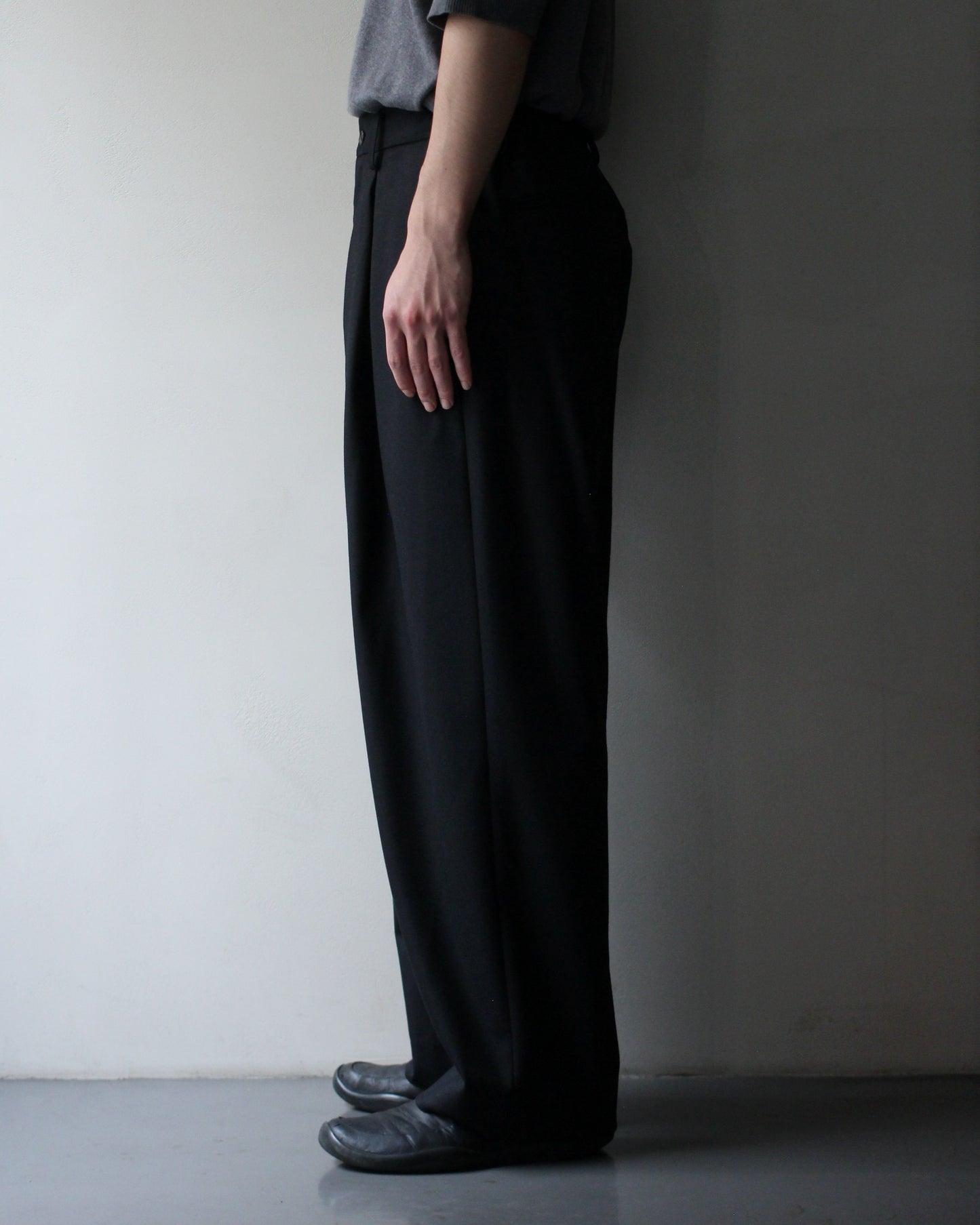 ssstein/WOOL FLANNEL EASY WIDE TROUSERS "BLACK"