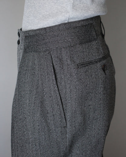 ULTERIOR/WOOL WASHI HERRINGBONE TUCKED TROUSERS "BLACK"