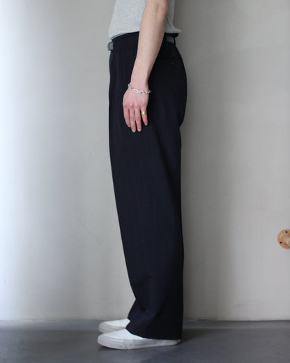 ULTERIOR/WOOL WASHI STRIPE STRIPE TUCKED TROUSERS "DARK NAVY"