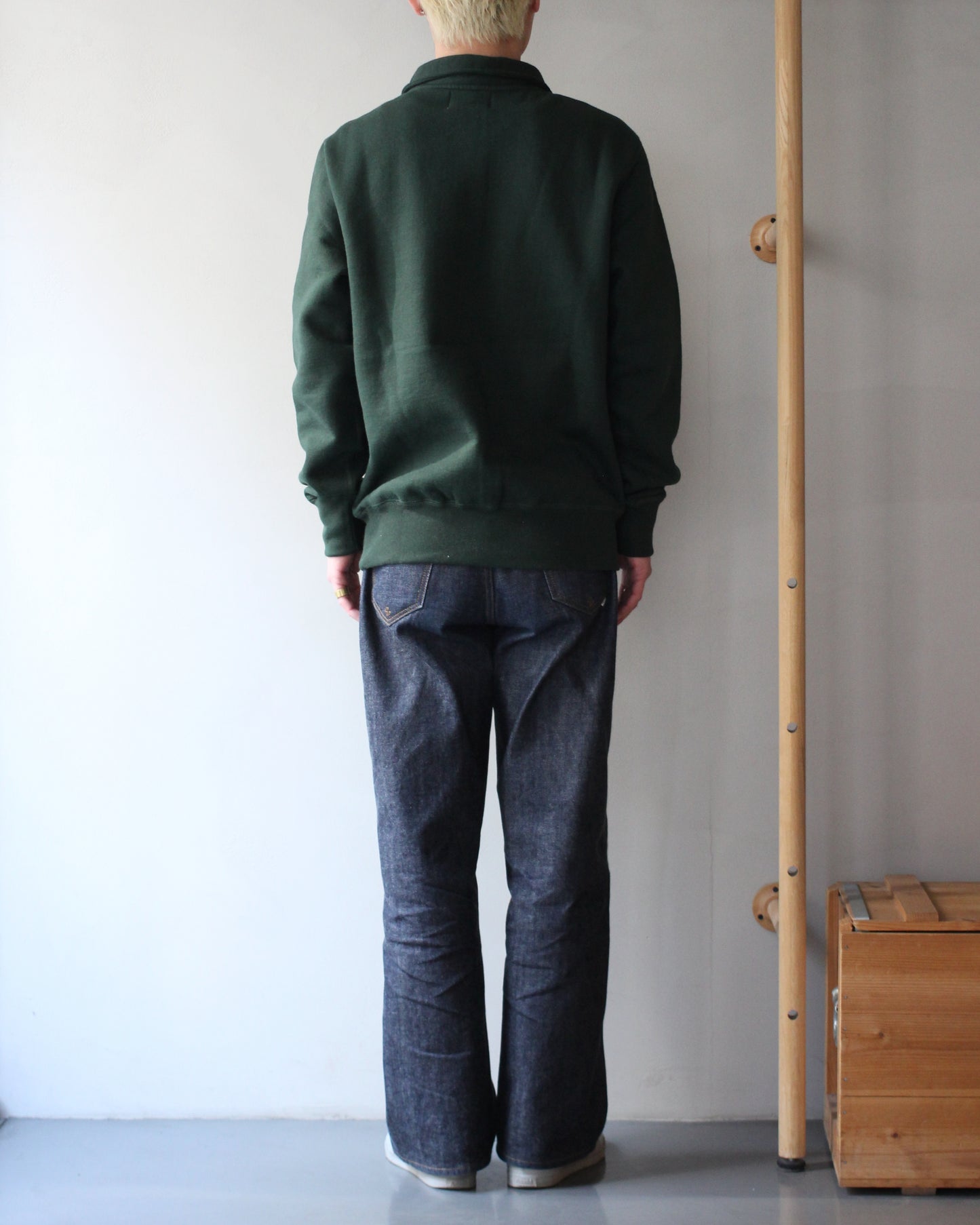 VICTORIA ATHLETICS/ZIP MOCK (SOLID) "GREEN"