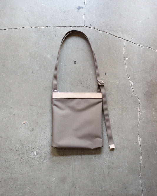 IFNI ROASTING&CO. / SHOULDER BAG "D.BEIGE×NATURAL"