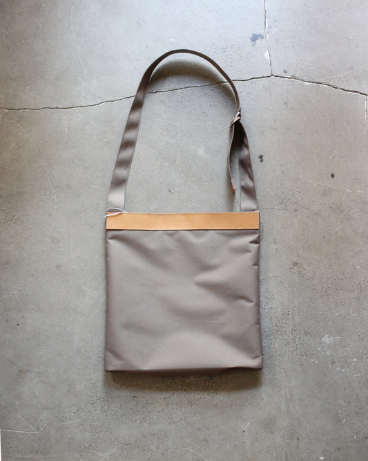 IFNI ROASTING&CO. / SHOULDER BAG(L) "D.BEIGE×COFFEE DYED"