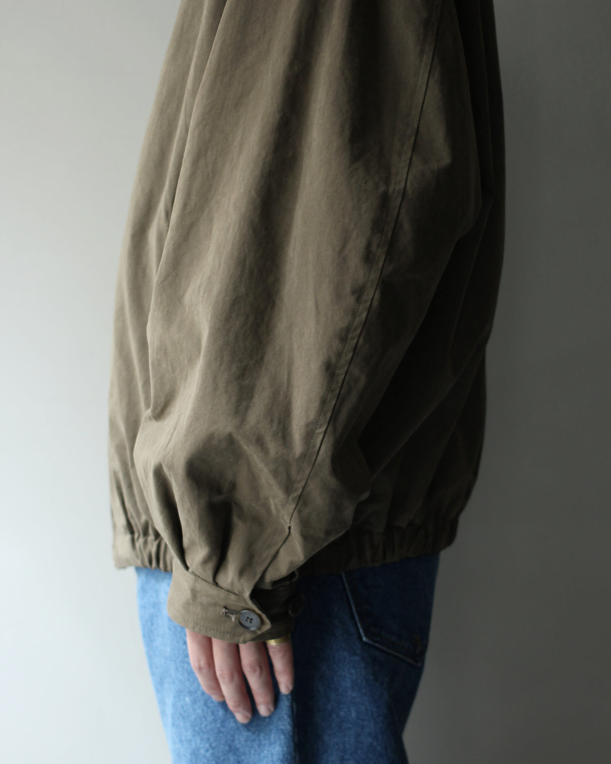 ssstein/DETATCHABLE COLLAR RESIN-FINISH COTTON JACKET  "KHAKI"