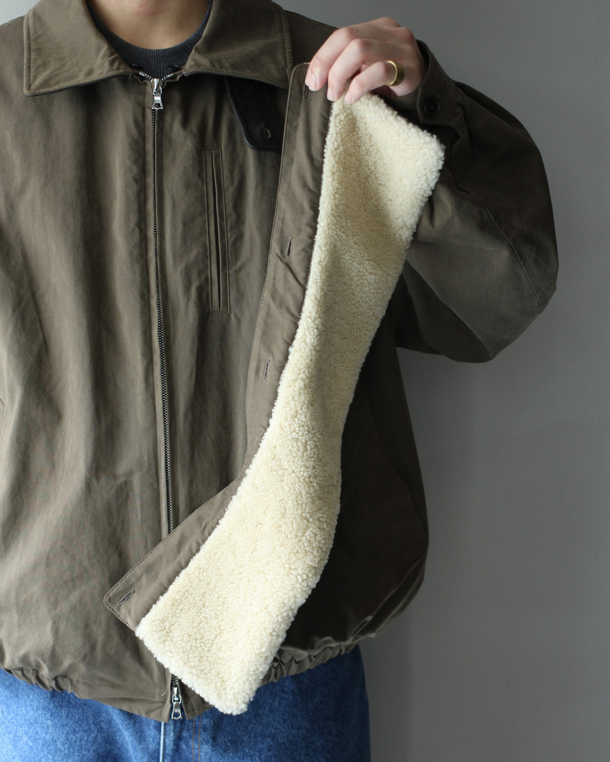 ssstein/DETATCHABLE COLLAR RESIN-FINISH COTTON JACKET  "KHAKI"