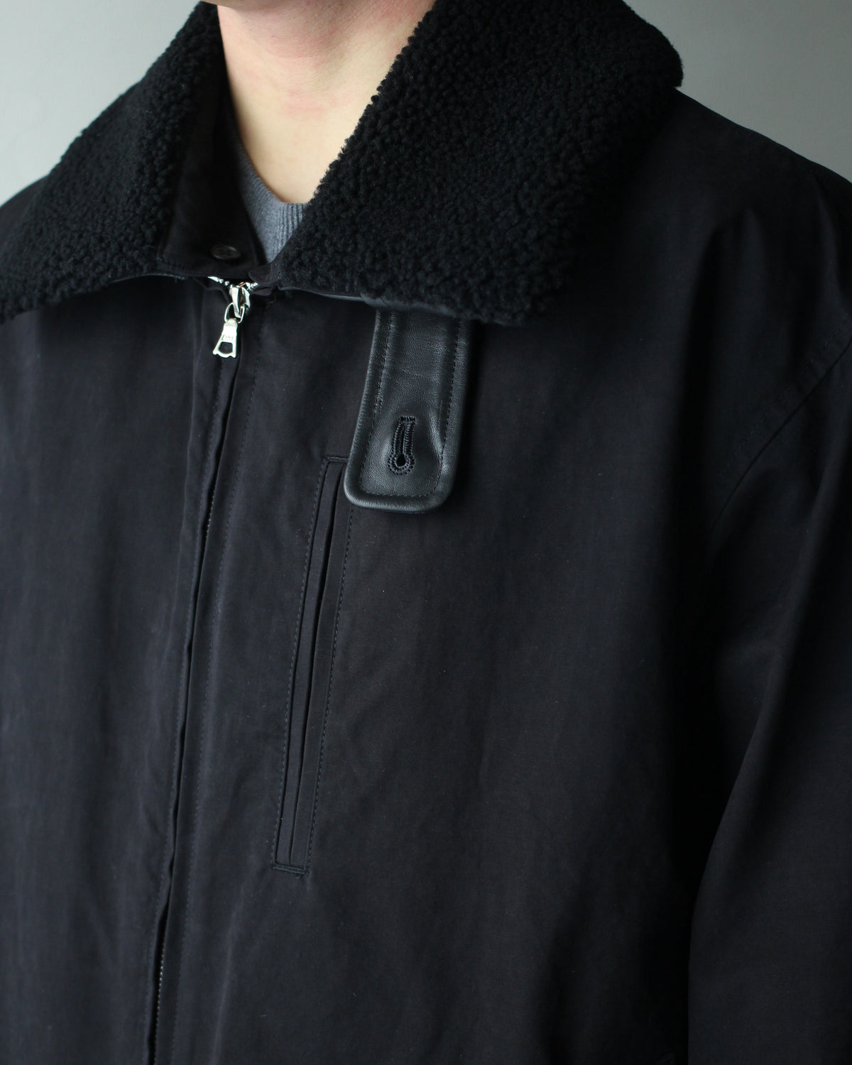 ssstein/DETATCHABLE COLLAR RESIN-FINISH COTTON JACKET  "BLACK"