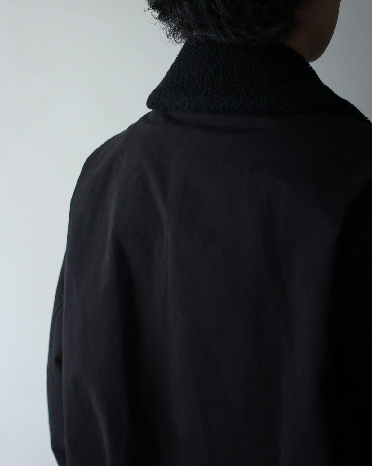 ssstein/DETATCHABLE COLLAR RESIN-FINISH COTTON JACKET  "BLACK"