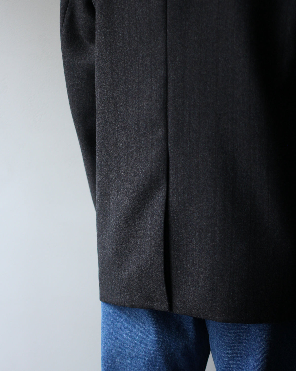 ULTERIOR/MELANGE BARATHEA STRIPE DB JKT "CHARCOAL BROWN"