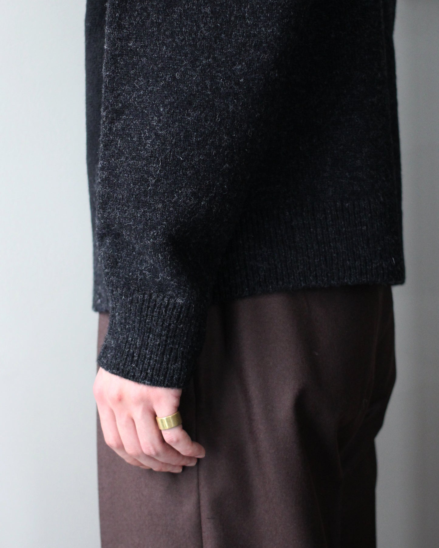 MATSUFUJI/Wool Cardigan Caribou Knit "CHARCOAL × BLACK"