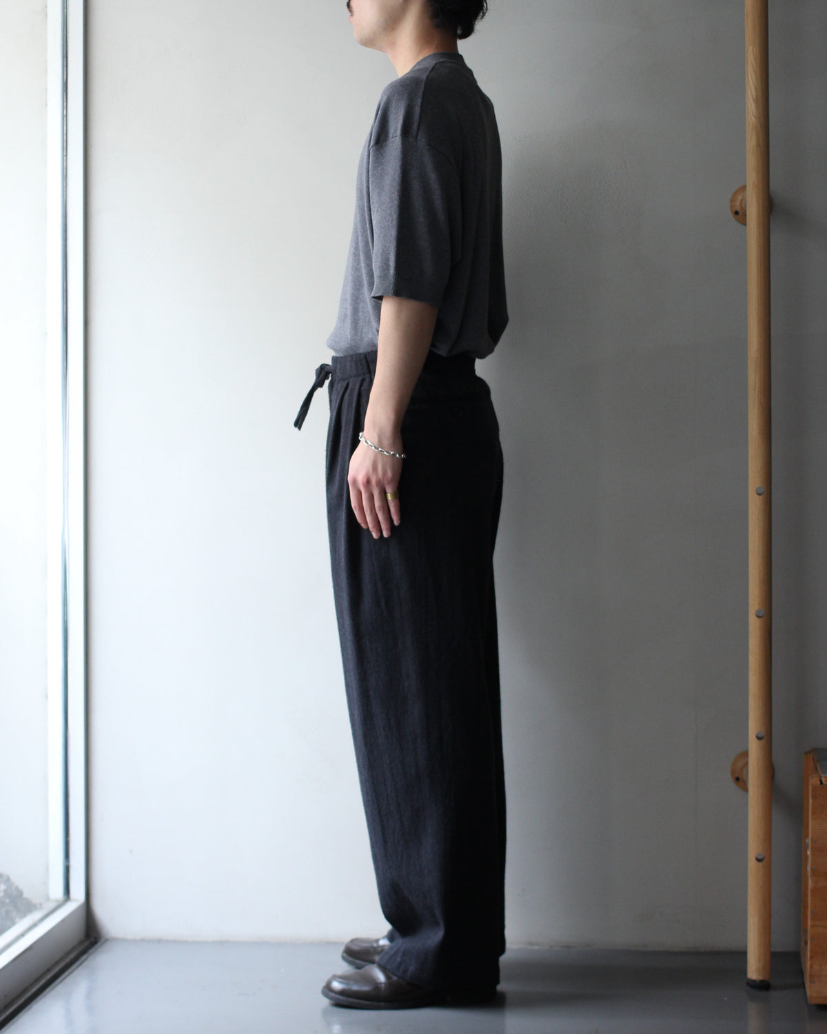 ULTERIOR/WASHED W/S HERRINGBONE DRAWSTRING WIDE PANTS "CHARCOAL"
