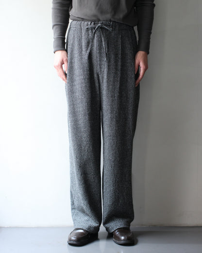 ULTERIOR/WOOL SILK CHECK DRAWSTRING PANTS "BLACK"