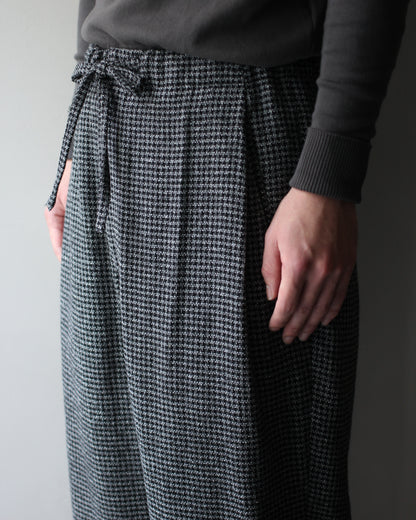 ULTERIOR/WOOL SILK CHECK DRAWSTRING PANTS "BLACK"