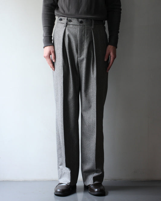 ULTERIOR/W/S HERRINGBONE STRIPE TUCKED TROUSERS  "TAUPE GREY"