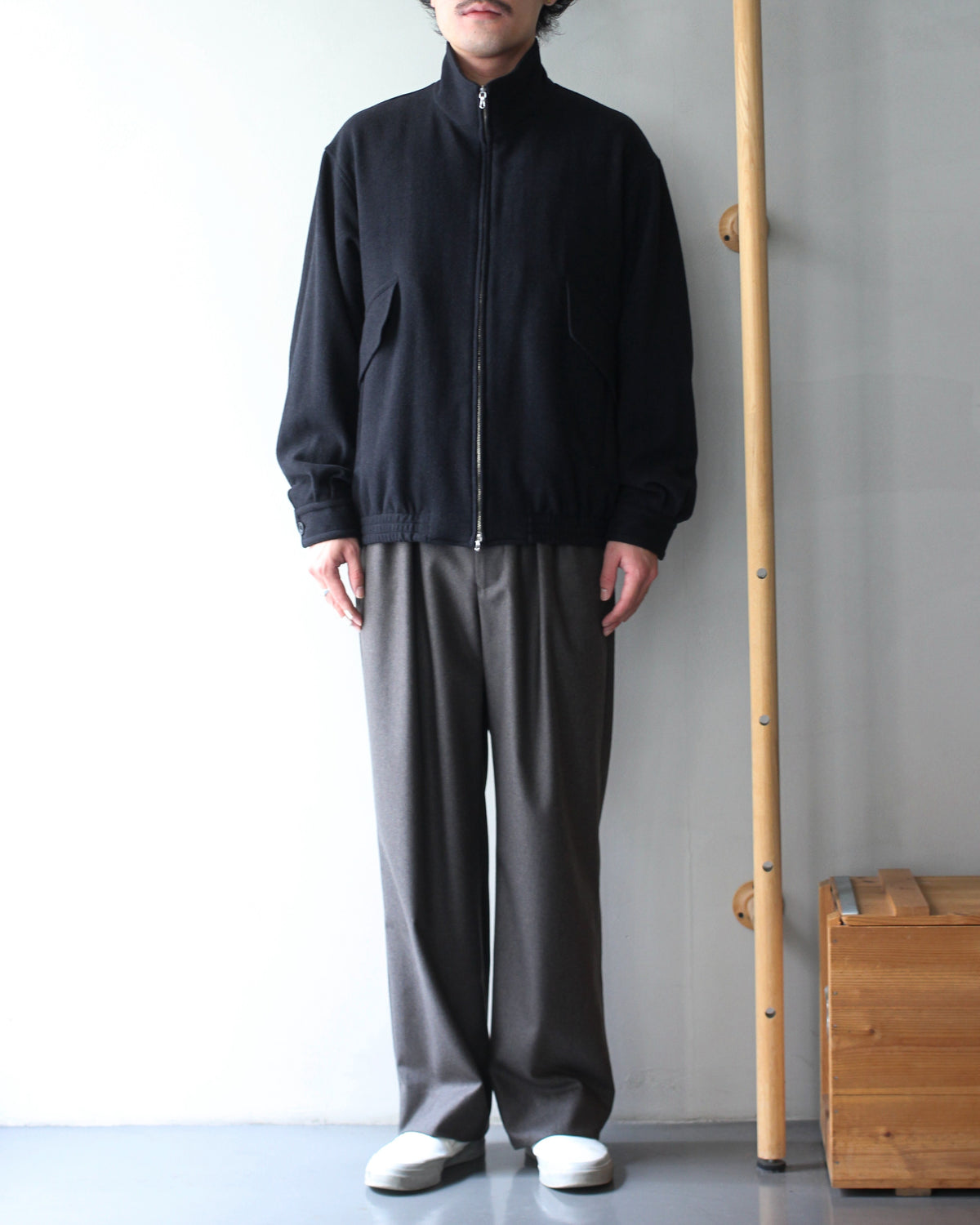ULTERIOR/HERRINGBONE PILE MOSSER ZIP UP JKT "SHADE BLACK"