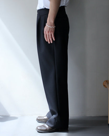 ULTERIOR / SUPER FINE LIGHT MELTON TUCKED TROUSERS "BLACK"