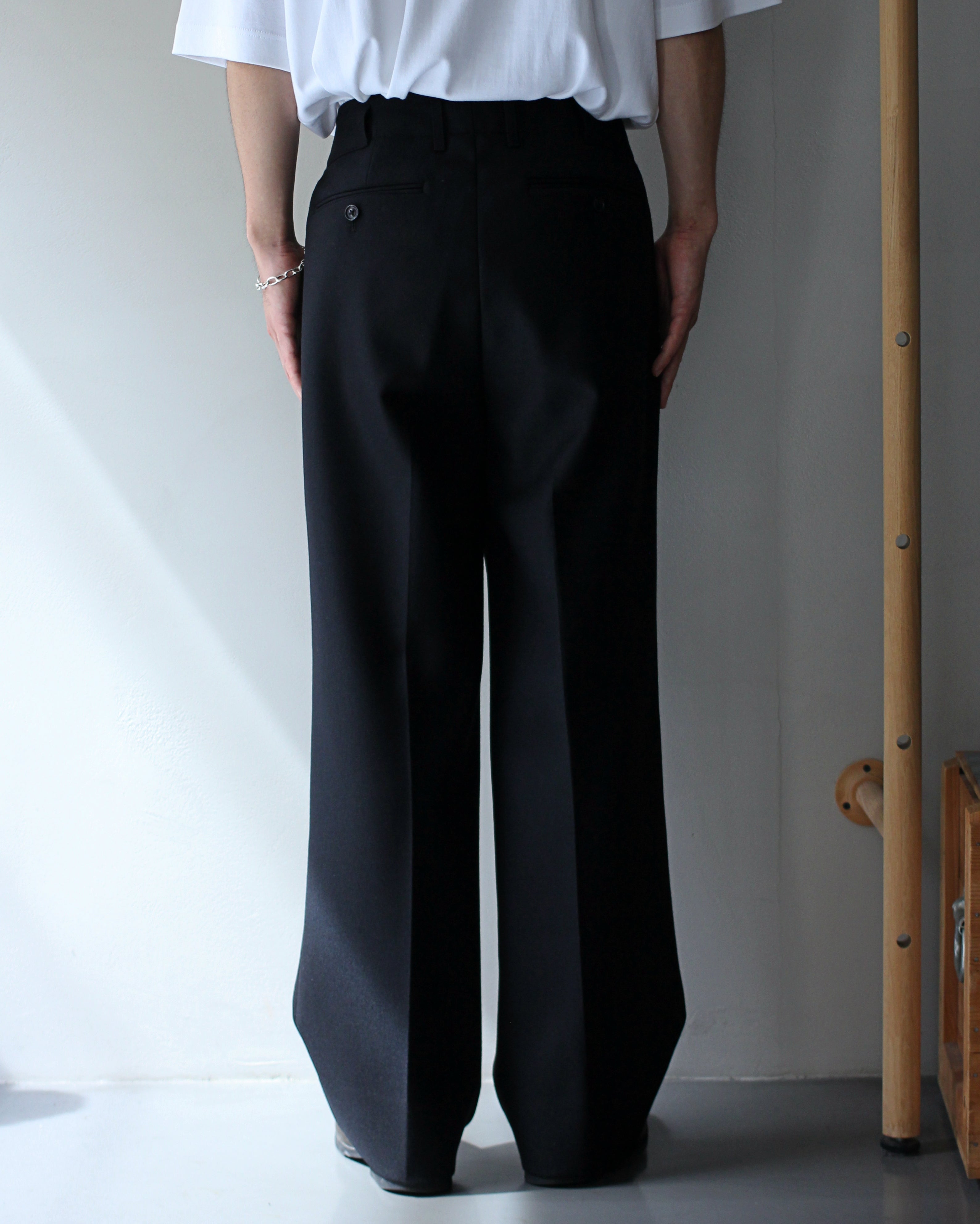 ULTERIOR / SUPER FINE LIGHT MELTON TUCKED TROUSERS 