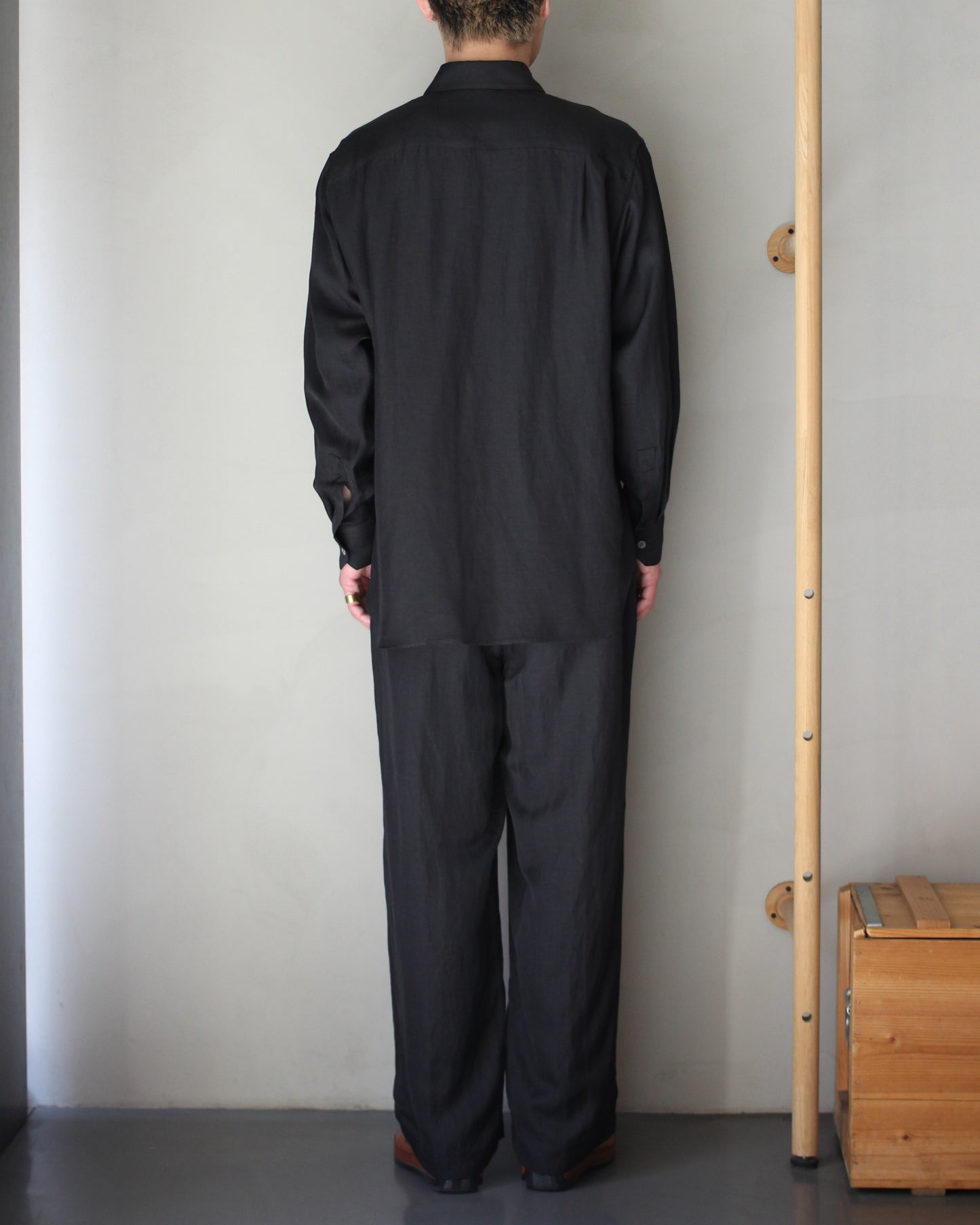 ssstein/VIS/LI BRIGHT TWILL OVERSIZED LS SHIRT "DARK CHARCOAL"