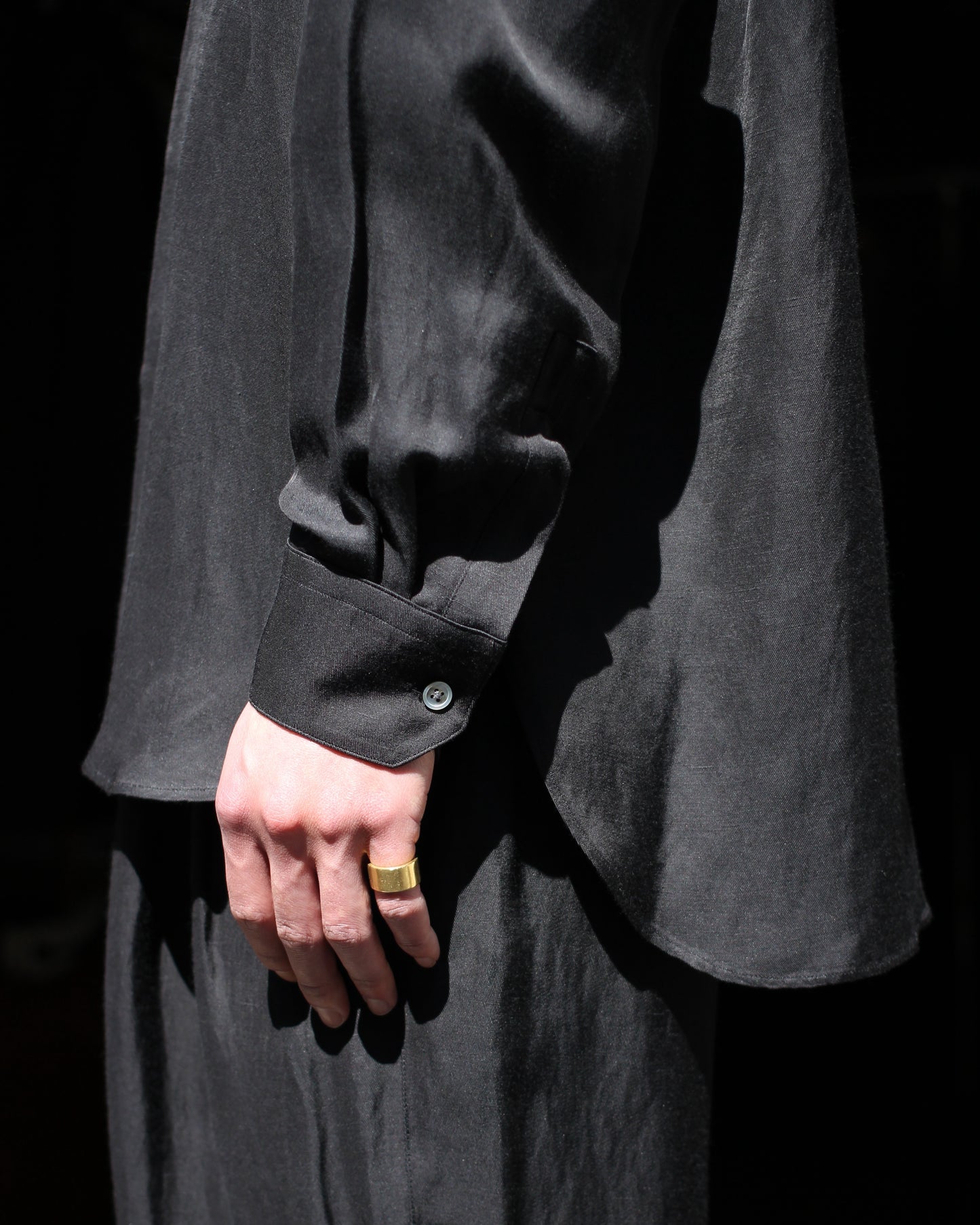 ssstein/VIS/LI BRIGHT TWILL OVERSIZED LS SHIRT "DARK CHARCOAL"