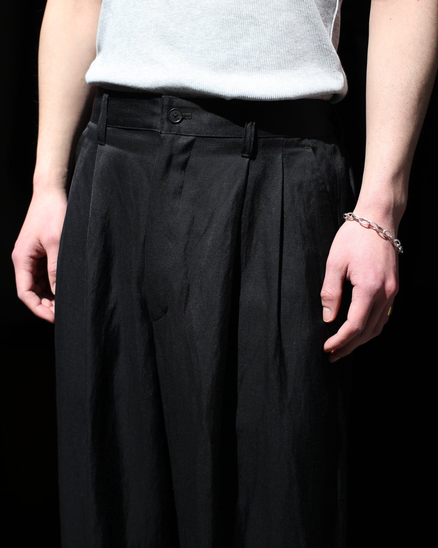 ssstein/VIS/LI BRIGHT TWILL WIDE EASY TROUSERS "BLACK"