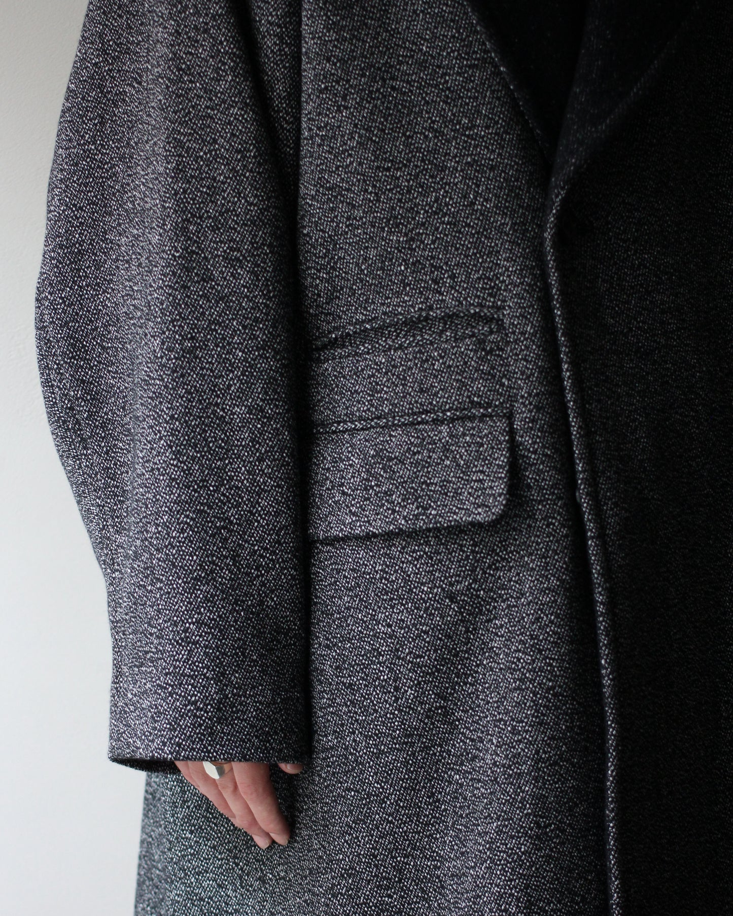 ULTERIOR/WOOL SILK KERSEY DB COAT ”BLACK IVORY”
