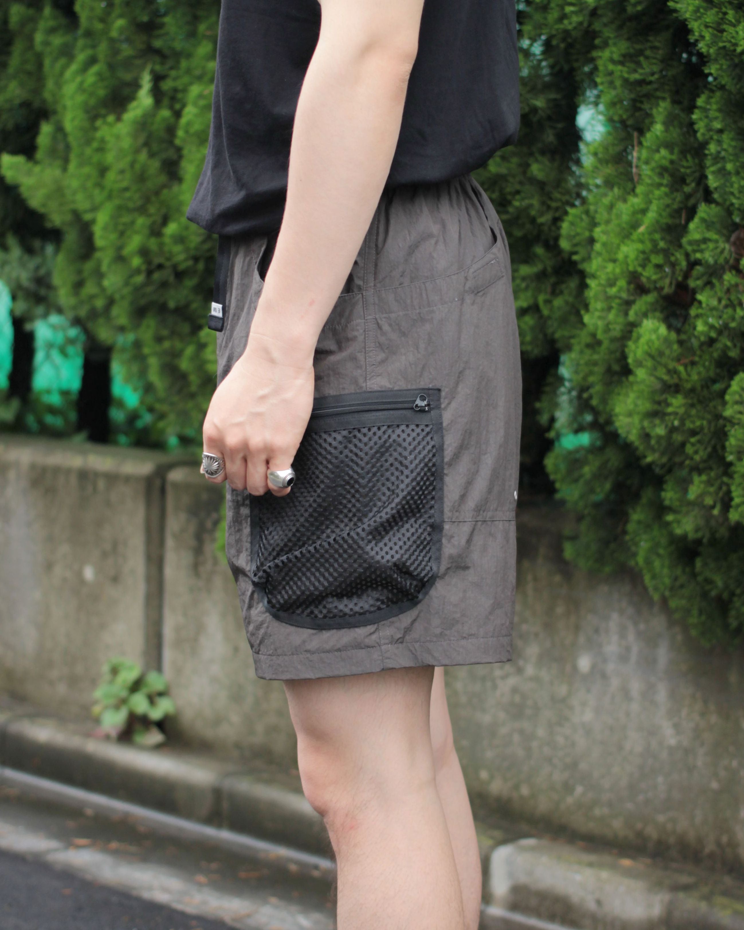 ENDS and MEANS（エンズアンドミーンズ）Utillity Shorts