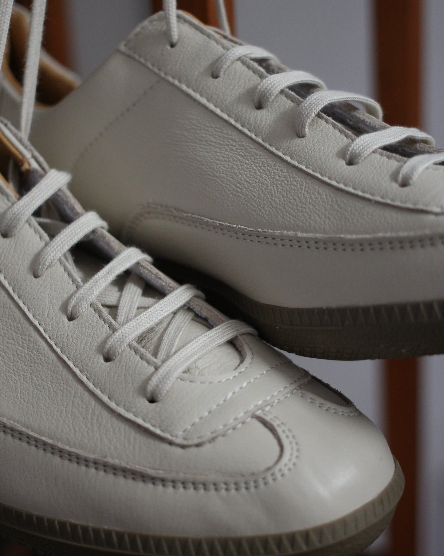 An Irrational Element/Sculpture Trainer "Off-White"