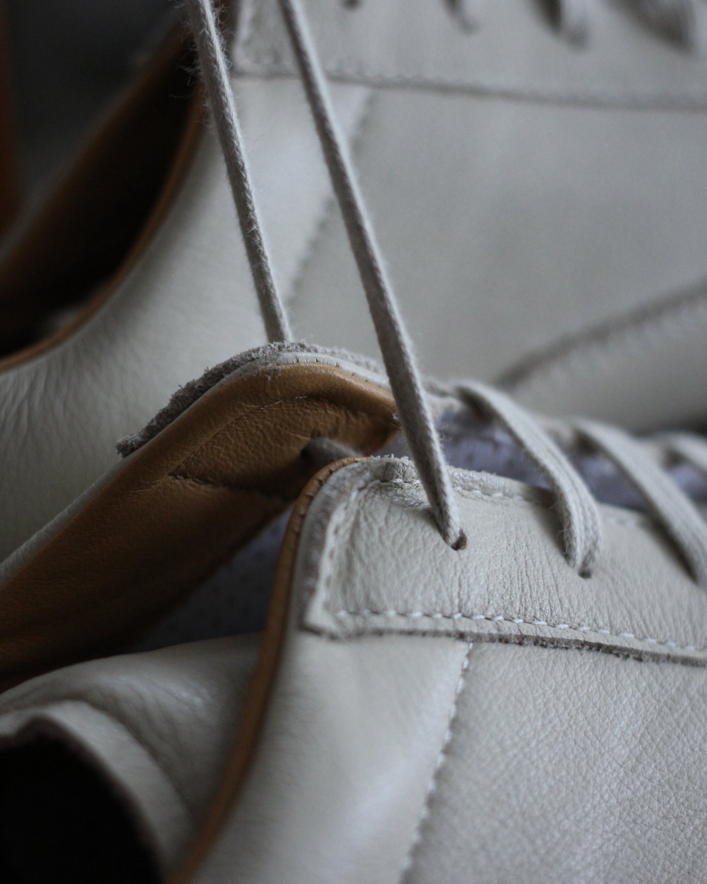 An Irrational Element/Sculpture Trainer "Off-White"