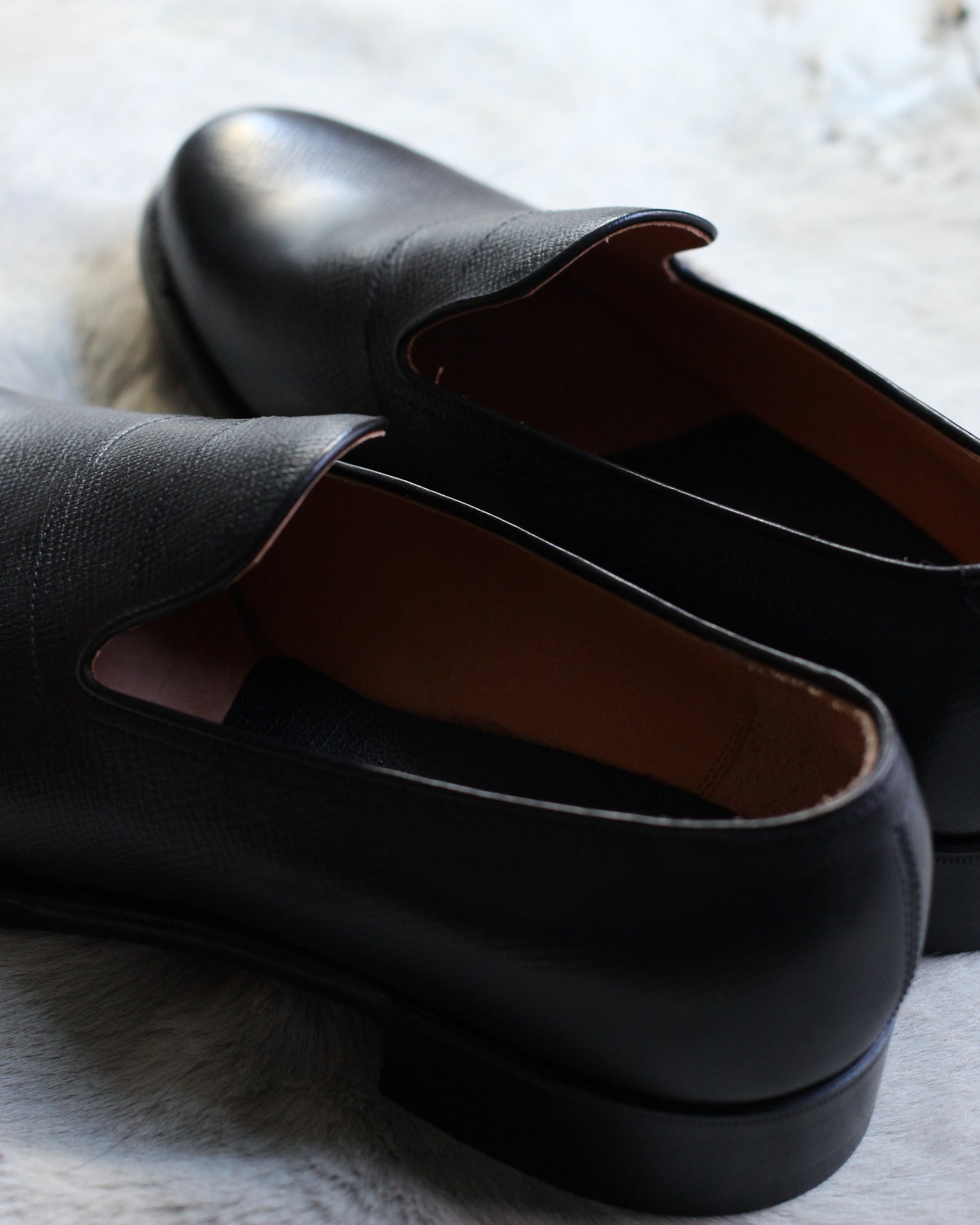 forme / fm-131 Gwen "Serpentine#Black"