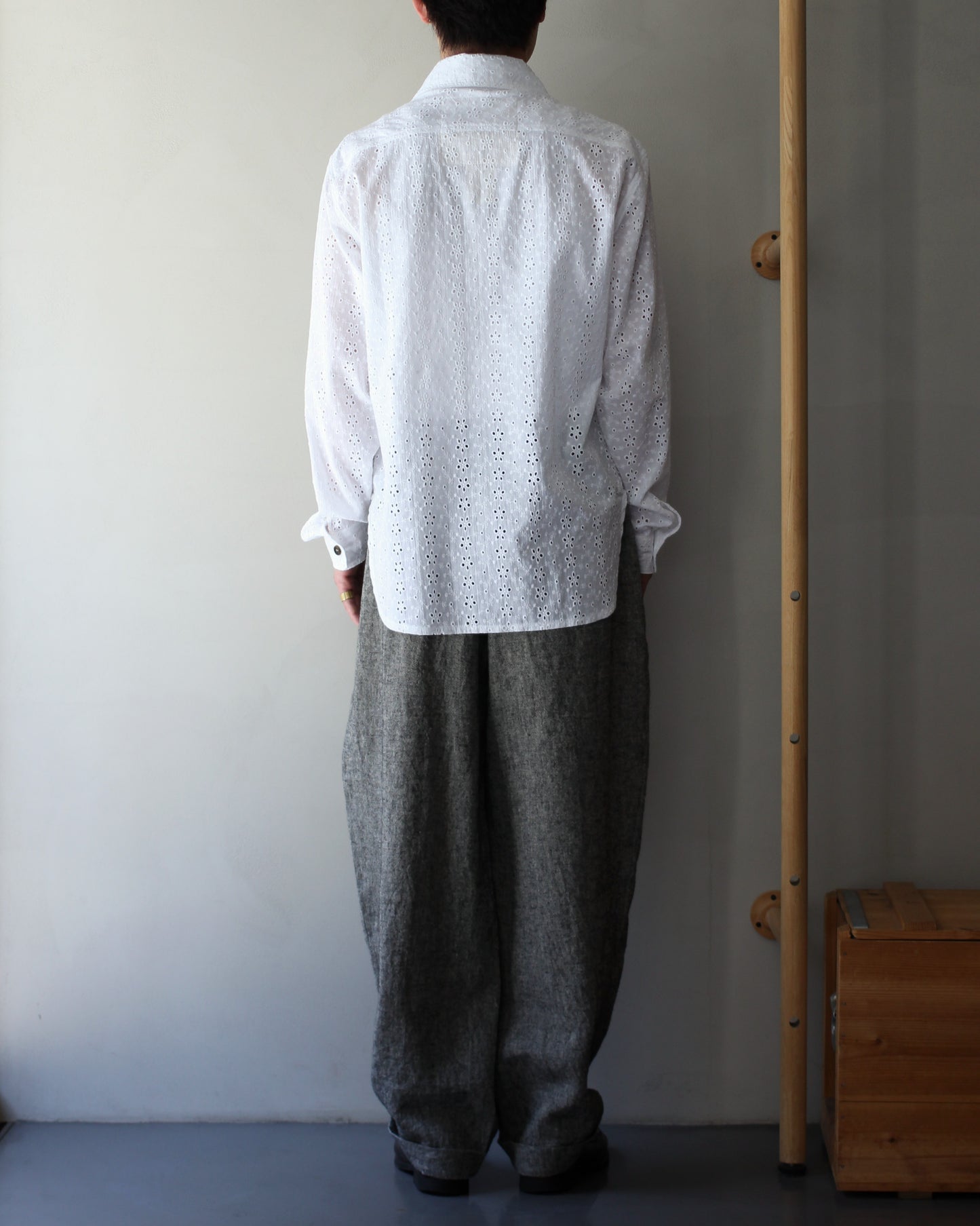 An Irrational Element/Vintage Shirts "White Embroidery"