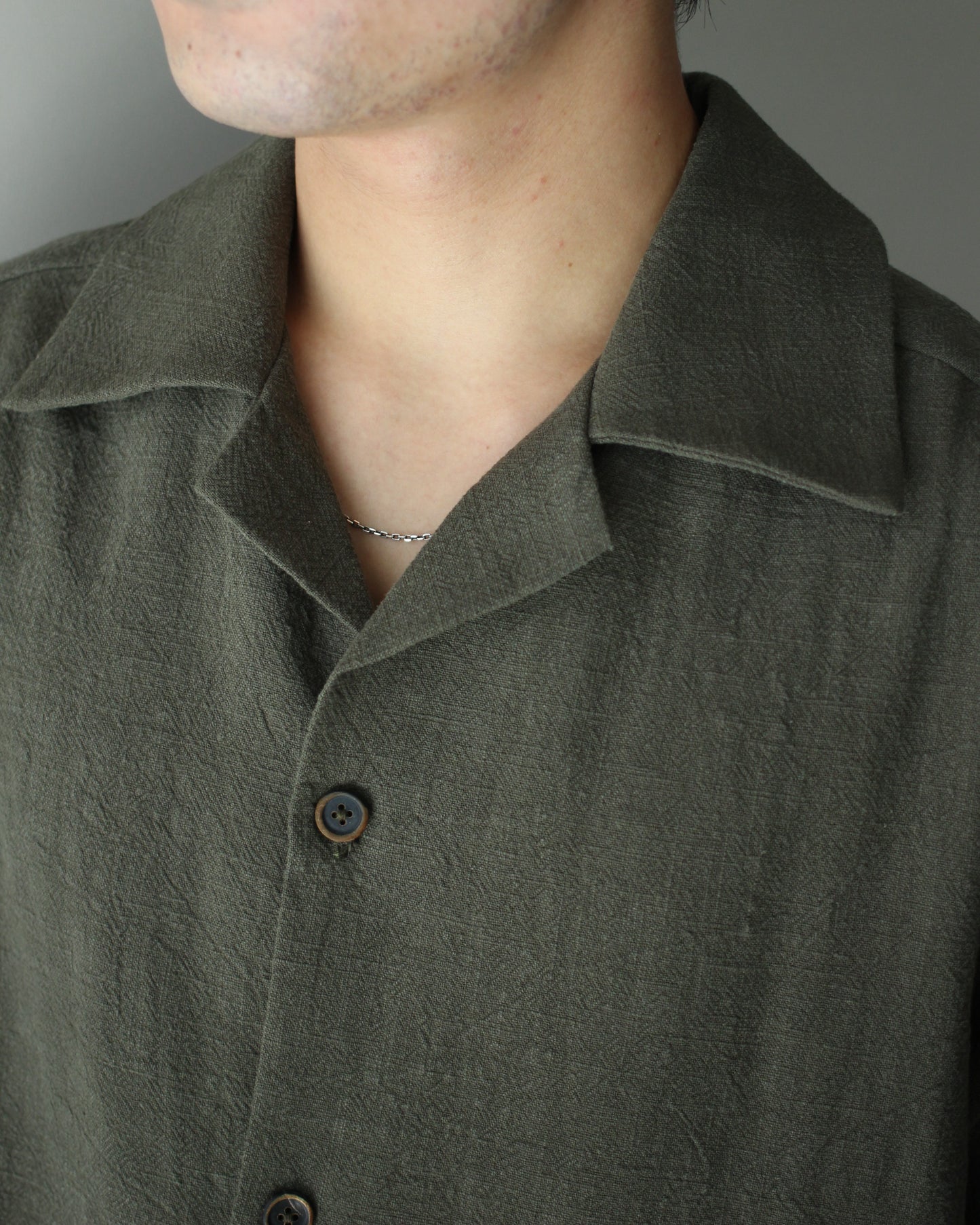 An Irrational Element/Artist Shirts "Moss"