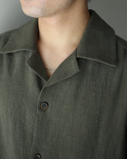 An Irrational Element/Artist Shirts "Moss"