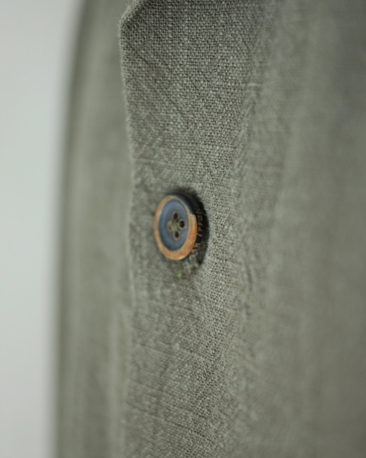 An Irrational Element/Artist Shirts "Moss"