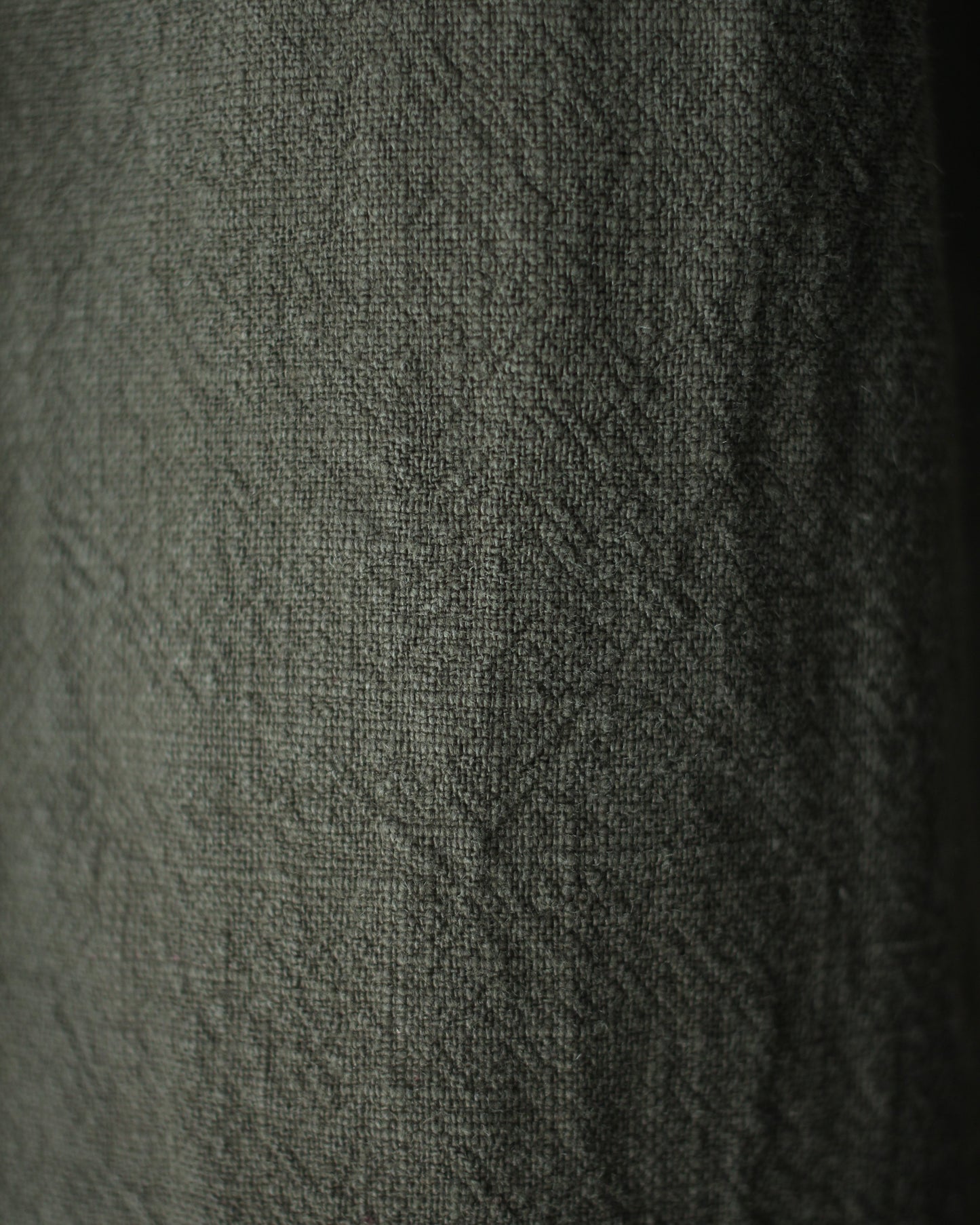 An Irrational Element/Artist Shirts "Moss"
