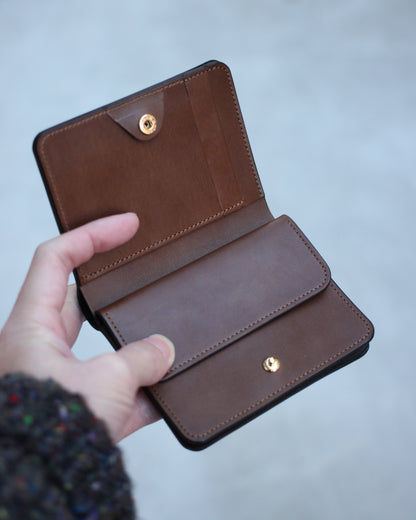 forme/Post wallet "cordovan - black"